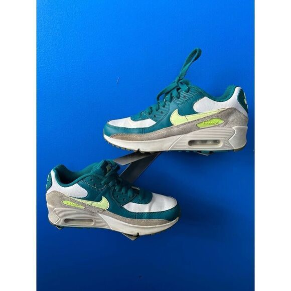 Nike Air Max 90 (GS) men Size 4.5Y  Leather Shoes White Volt CD6864 124 - Picture 1 of 6